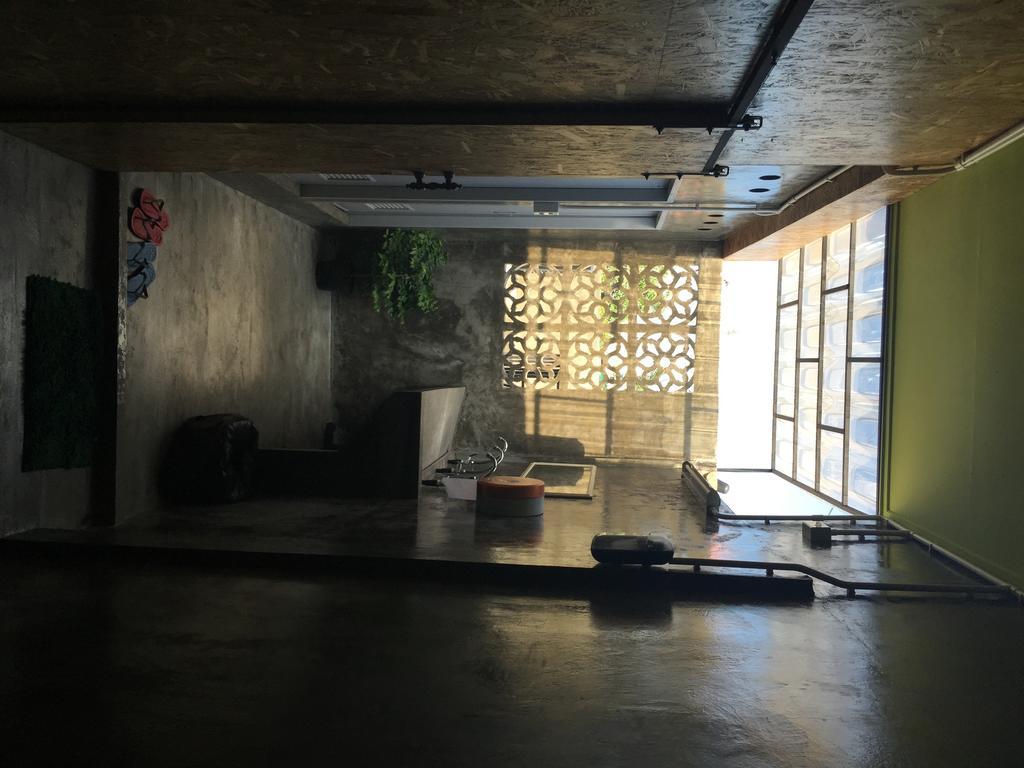 Hometown Hostel Samut Songkhram Екстер'єр фото